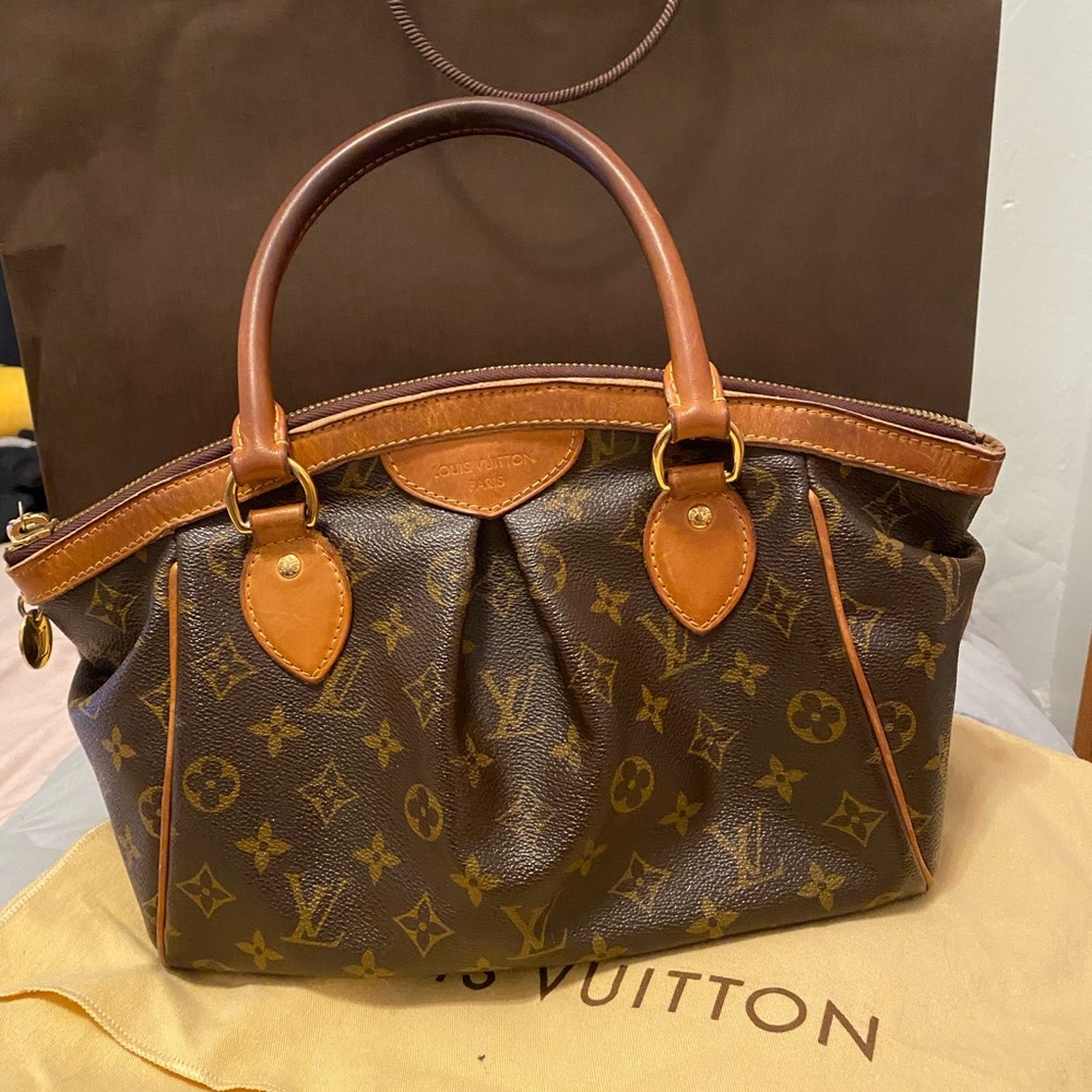 Louis Vuitton
Tivoli Handbag Monogram Canvas PM